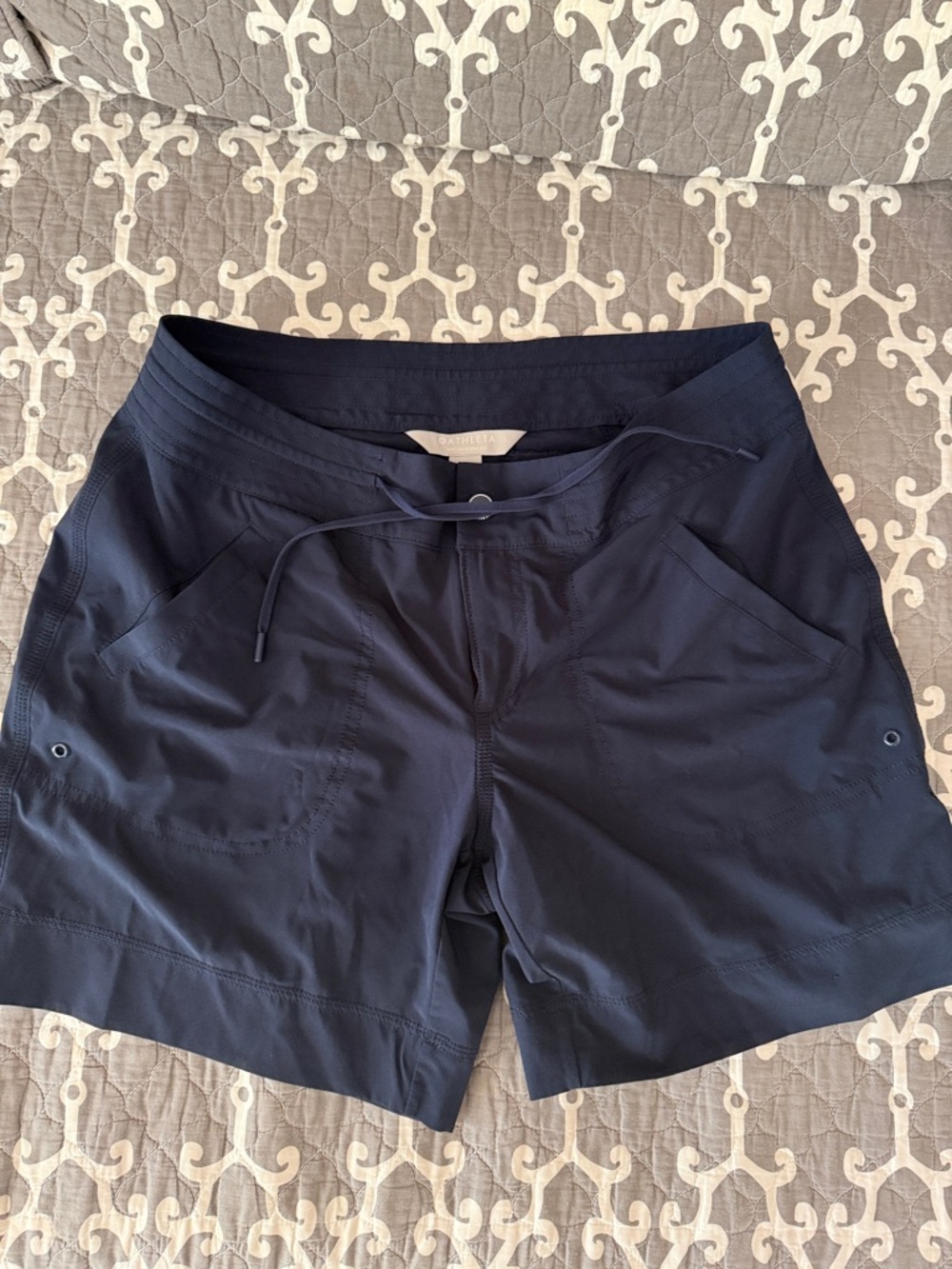 Athleta Navy Drawstring Athletic Shorts sz 10